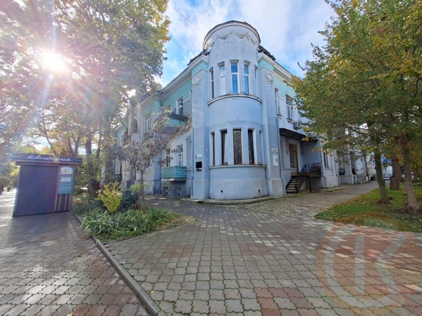 
  Продается 2-комн. квартира 72 м². Фото 2.