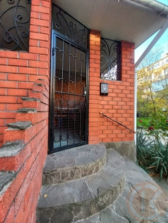 
  Продается 4-комн. квартира 131 м². Фото 2.