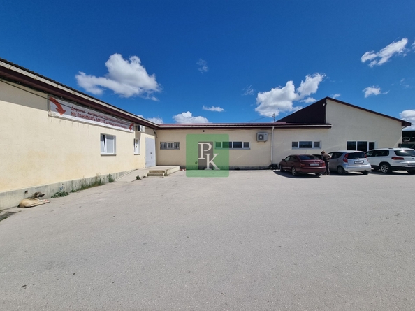 
  Сдается торговая площадь 400 м². Фото 2.