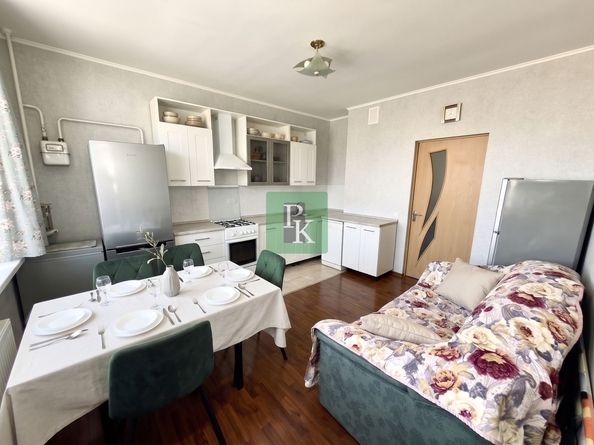 
  Продается 2-комн. квартира 83 м². Фото 1.