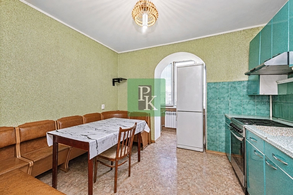 
  Продается 4-комн. квартира 136.8 м². Фото 2.
