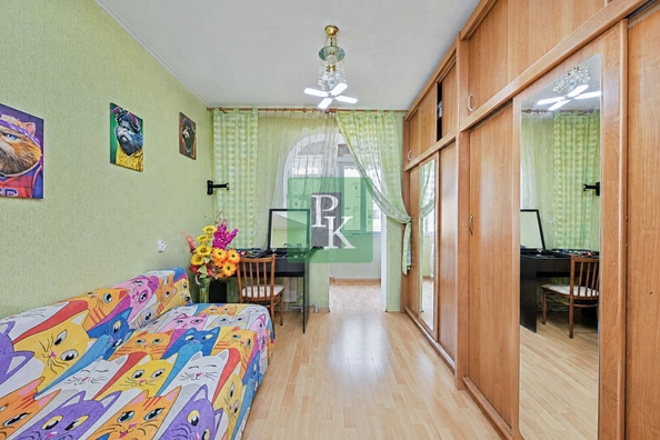 
  Продается 4-комн. квартира 136.8 м². Фото 4.