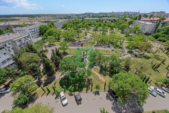 
  Продается 4-комн. квартира 136.8 м². Фото 32.