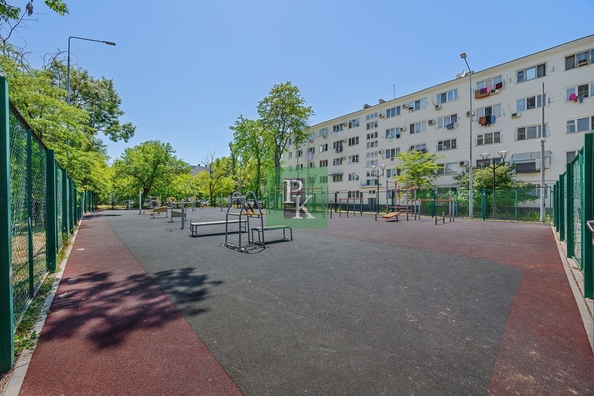 
  Продается 4-комн. квартира 136.8 м². Фото 40.