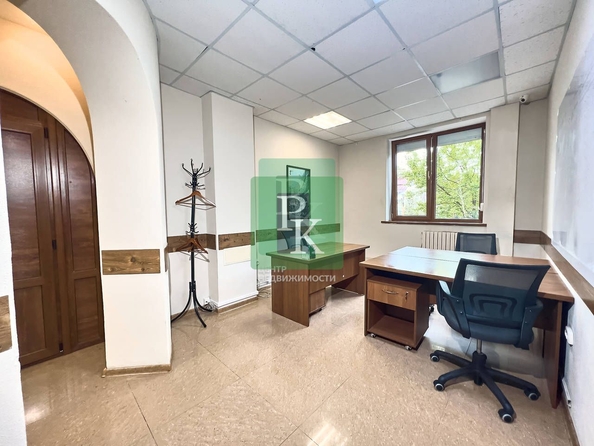 
  Сдается офис 201.5 м². Фото 9.
