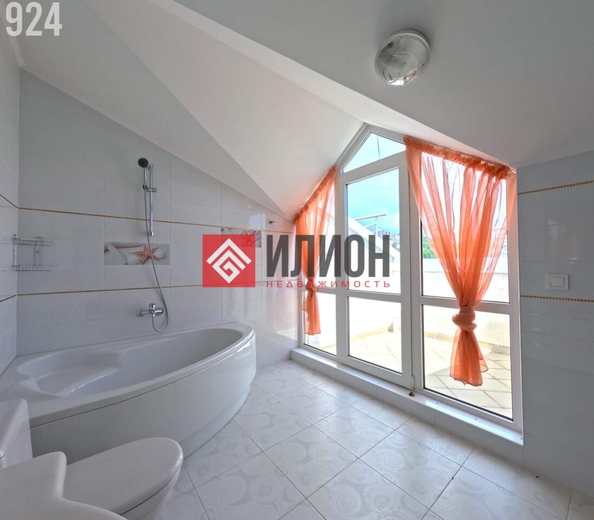 
  Продается 4-комн. квартира 218.5 м². Фото 17.