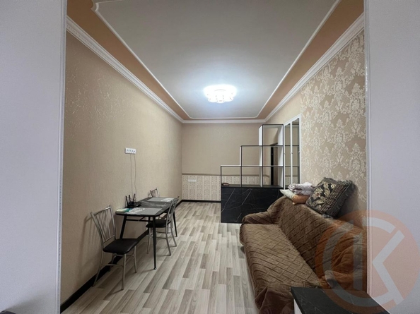 
  Продается 4-комн. квартира 74.4 м². Фото 1.