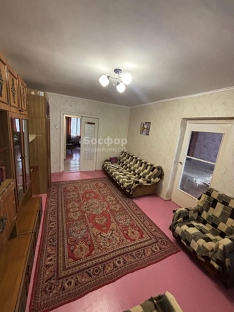 
  Продается 4-комн. квартира 74.5 м². Фото 1.