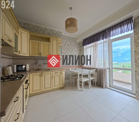 
  Продается 4-комн. квартира 218.5 м². Фото 6.