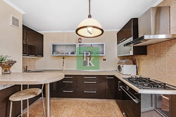 
  Продается 4-комн. квартира 79.7 м². Фото 1.