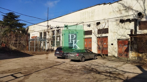 
  Сдается производственное помещение 1000 м². Фото 1.