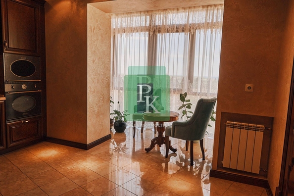 
  Продается 4-комн. квартира 233 м². Фото 2.