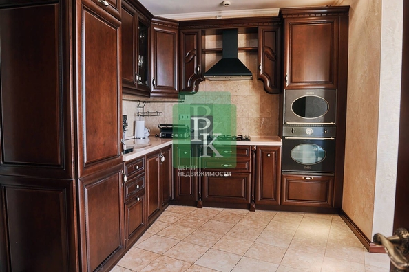 
  Продается 4-комн. квартира 233 м². Фото 3.