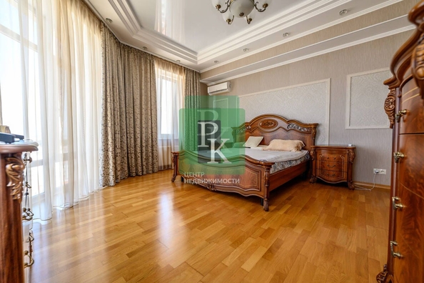 
  Продается 3-комн. квартира 115 м². Фото 1.
