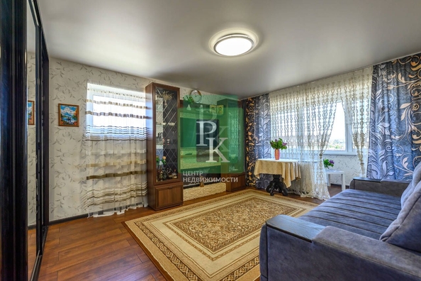 
  Продается 3-комн. квартира 77 м². Фото 1.