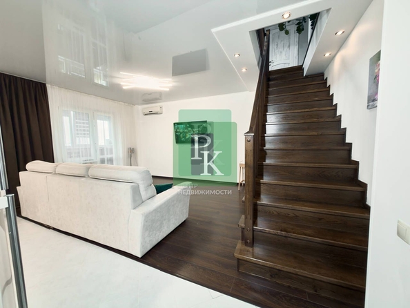 
  Продается 3-комн. квартира 106 м². Фото 1.