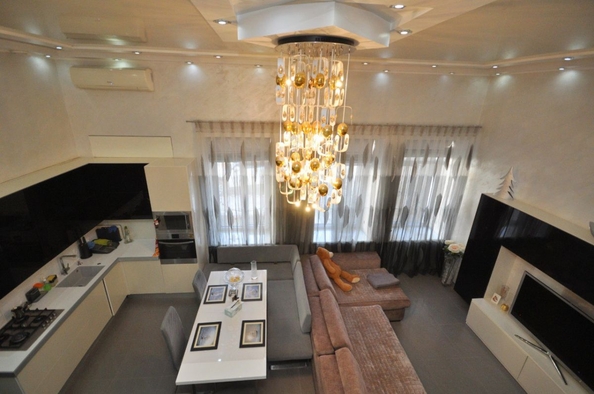 
  Продается 3-комн. квартира 200 м². Фото 2.