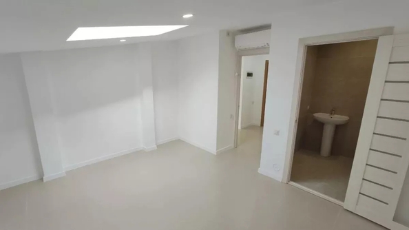 
  Продается универсальное помещение 46.9 м². Фото 9.