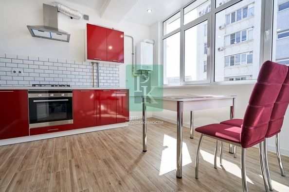 
  Продается 4-комн. квартира 131.9 м². Фото 1.