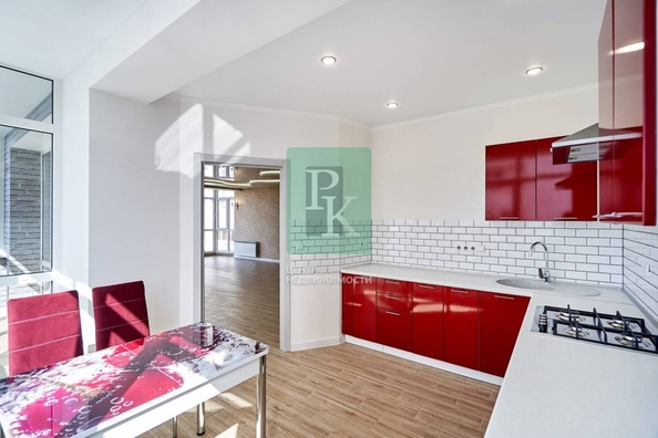 
  Продается 4-комн. квартира 131.9 м². Фото 4.