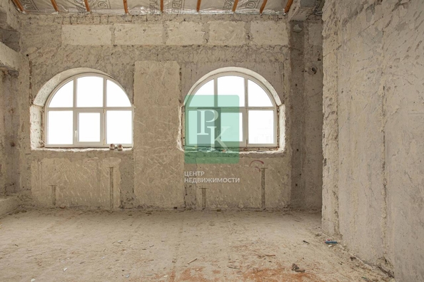 
  Продается 4-комн. квартира 133 м². Фото 1.
