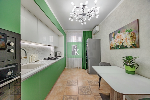 
  Продается 2-комн. квартира 68 м². Фото 2.