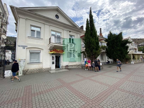 
  Продается 4-комн. квартира 206.1 м². Фото 5.