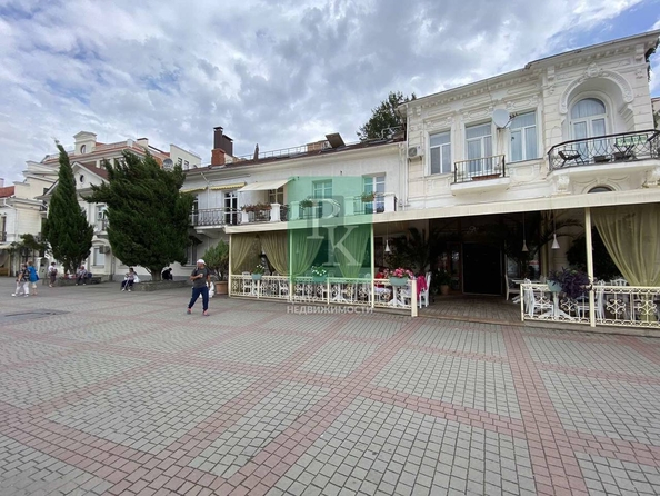 
  Продается 4-комн. квартира 206.1 м². Фото 6.