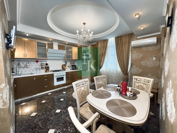 
  Продается 4-комн. квартира 170.5 м². Фото 3.