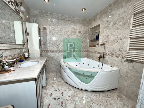 
  Продается 4-комн. квартира 170.5 м². Фото 8.