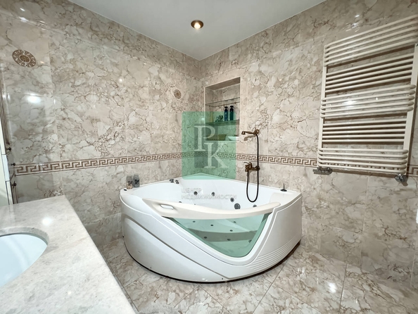 
  Продается 4-комн. квартира 170.5 м². Фото 10.