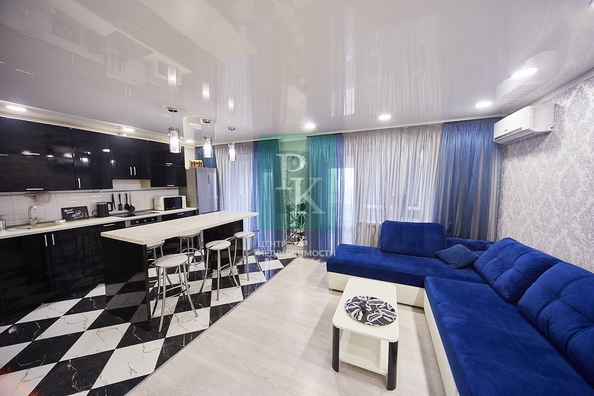 
  Продается 3-комн. квартира 66.5 м². Фото 1.