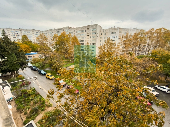 
  Продается 4-комн. квартира 76 м². Фото 8.