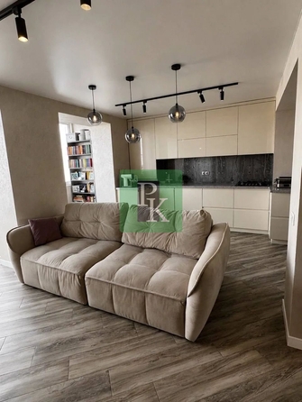 
  Продается 3-комн. квартира 89 м². Фото 1.
