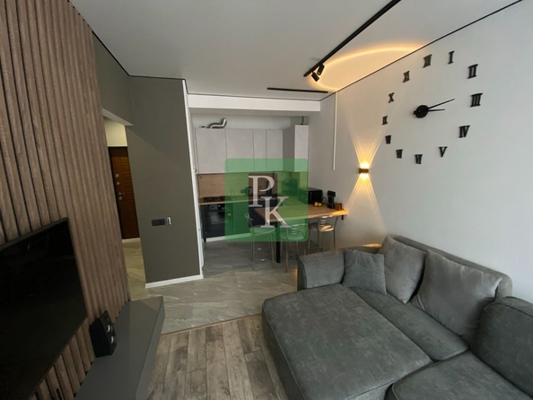 
  Продается 1-комн. квартира 42 м². Фото 1.