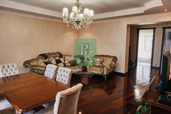 
  Продается 4-комн. квартира 233 м². Фото 6.