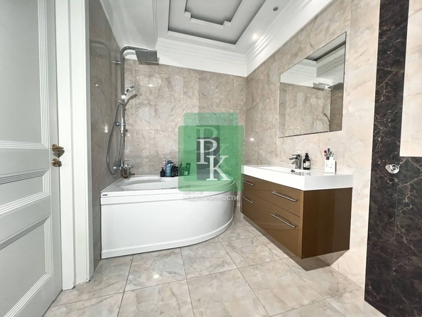 
  Продается 3-комн. квартира 155.4 м². Фото 14.