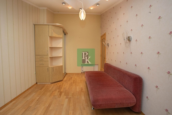 
  Продается 4-комн. квартира 216.9 м². Фото 27.