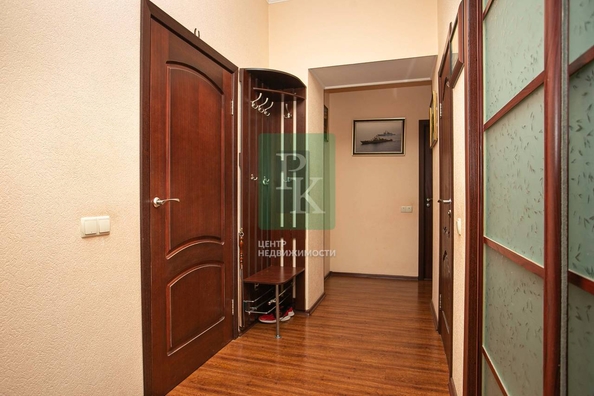 
  Продается 4-комн. квартира 110 м². Фото 1.
