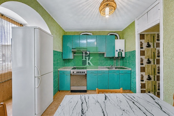 
  Продается 4-комн. квартира 136.8 м². Фото 1.