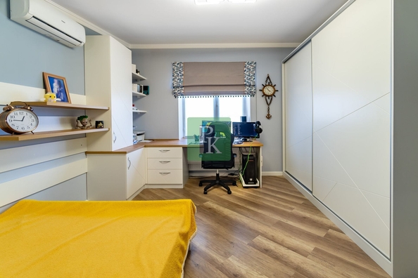 
  Продается 3-комн. квартира 104.3 м². Фото 1.