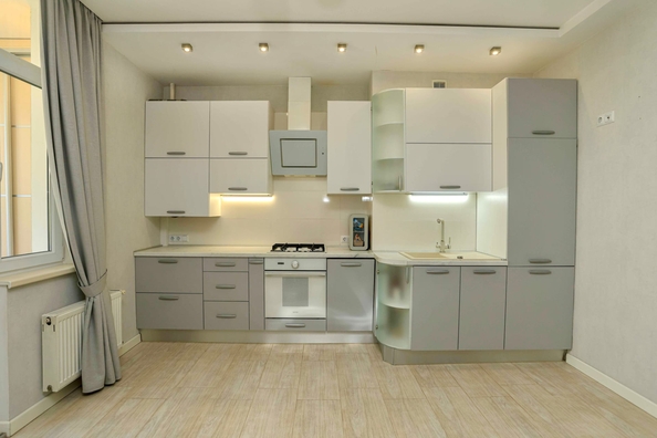 
  Продается 2-комн. квартира 92 м². Фото 2.