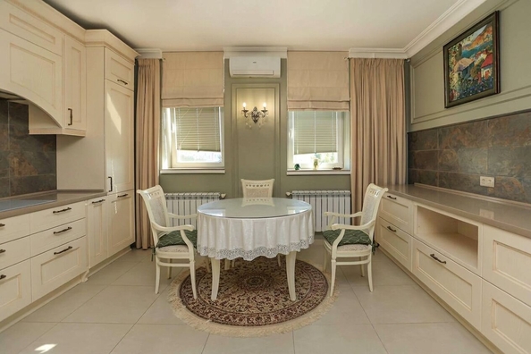 
  Продается 4-комн. квартира 128.3 м². Фото 1.