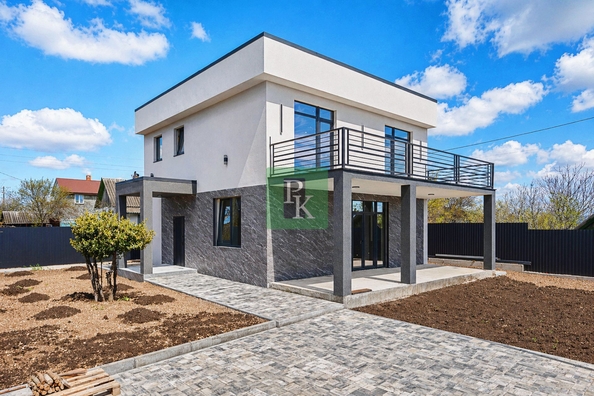 
  Продается коттедж 240 м². Фото 1.