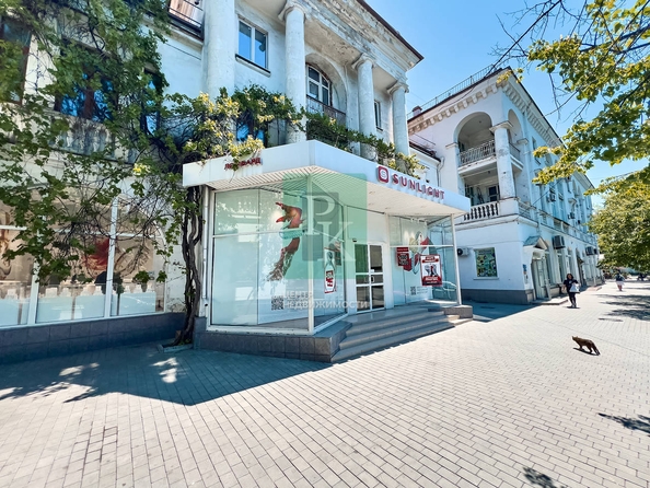
  Продается универсальное помещение 197.7 м². Фото 1.