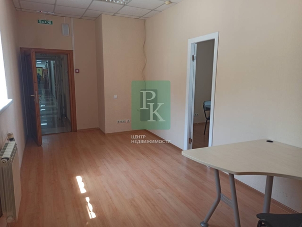 
  Сдается офис 32 м². Фото 7.
