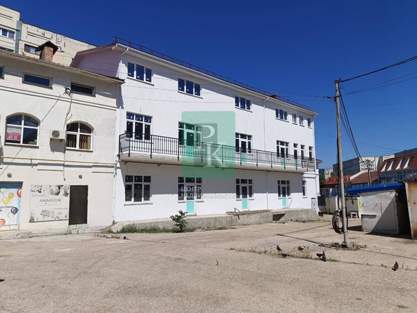 
  Сдается универсальное помещение 290 м². Фото 2.