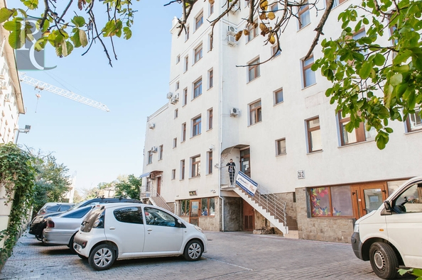 
  Сдается офис 195 м². Фото 1.