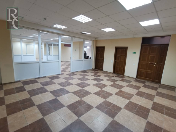 
  Сдается офис 195 м². Фото 4.