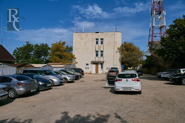 
  Сдается офис 176.1 м². Фото 1.
